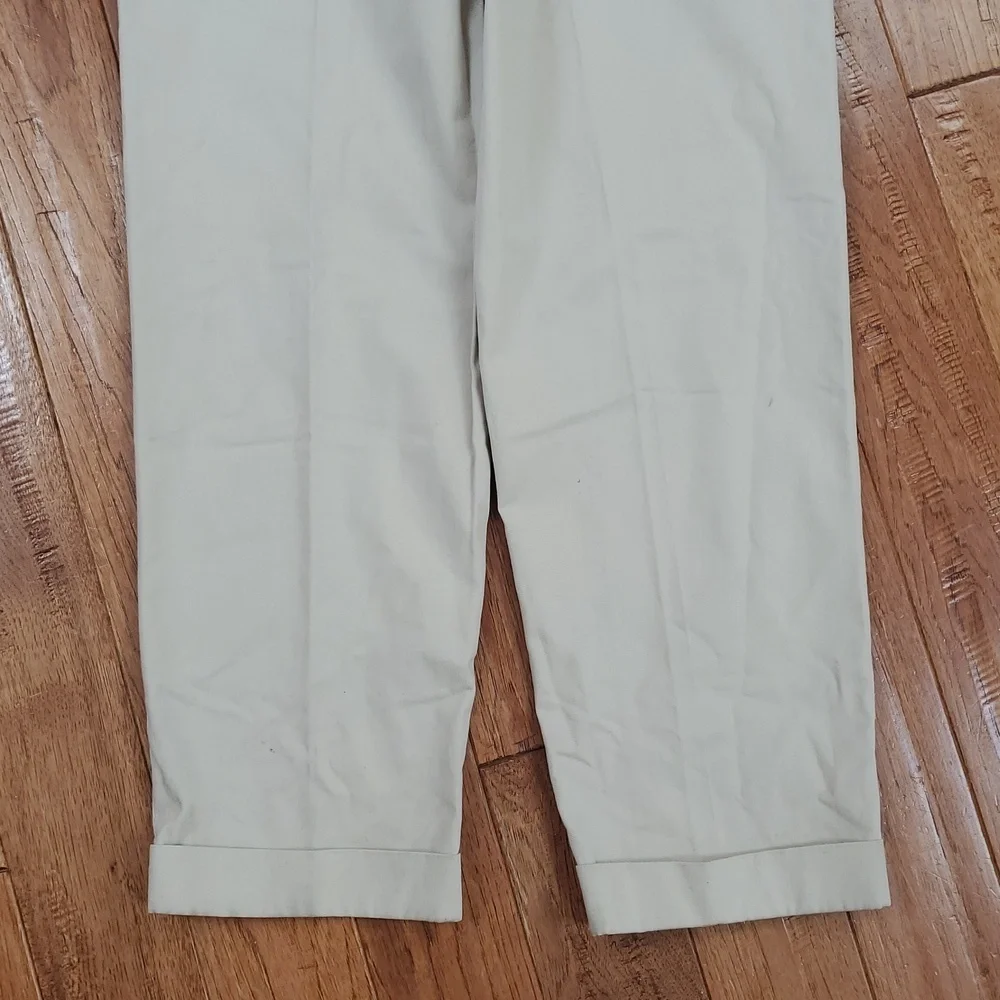 Tommy Hilfiger Vintage Pleathed Front Khaki Pants